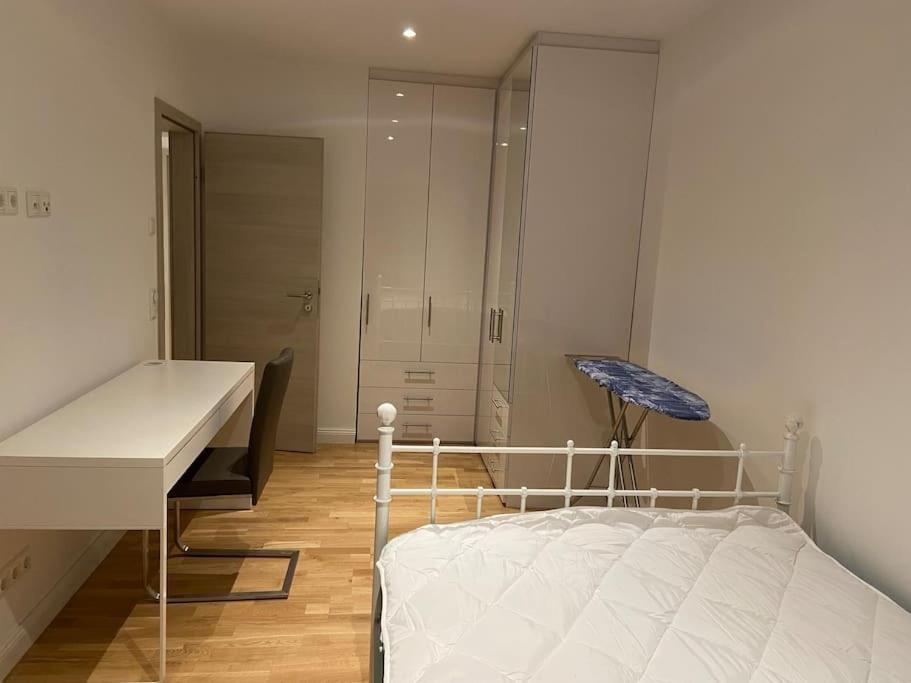 Luxury Apartment With Air Conditioning & Jaccuzzi Near Frankfurt Wiesbaden Хофхайм-ам-Таунус Экстерьер фото
